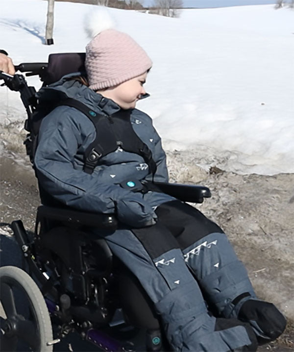 Combinaisons de neige adaptées pour les enfants à besoins spéciaux